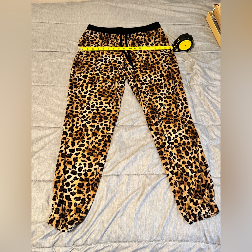 Medium Leopard Print Jogger Pants